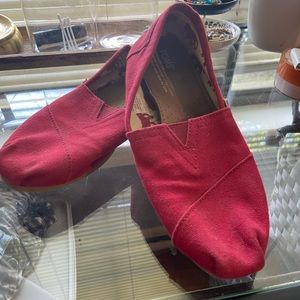 Red toms